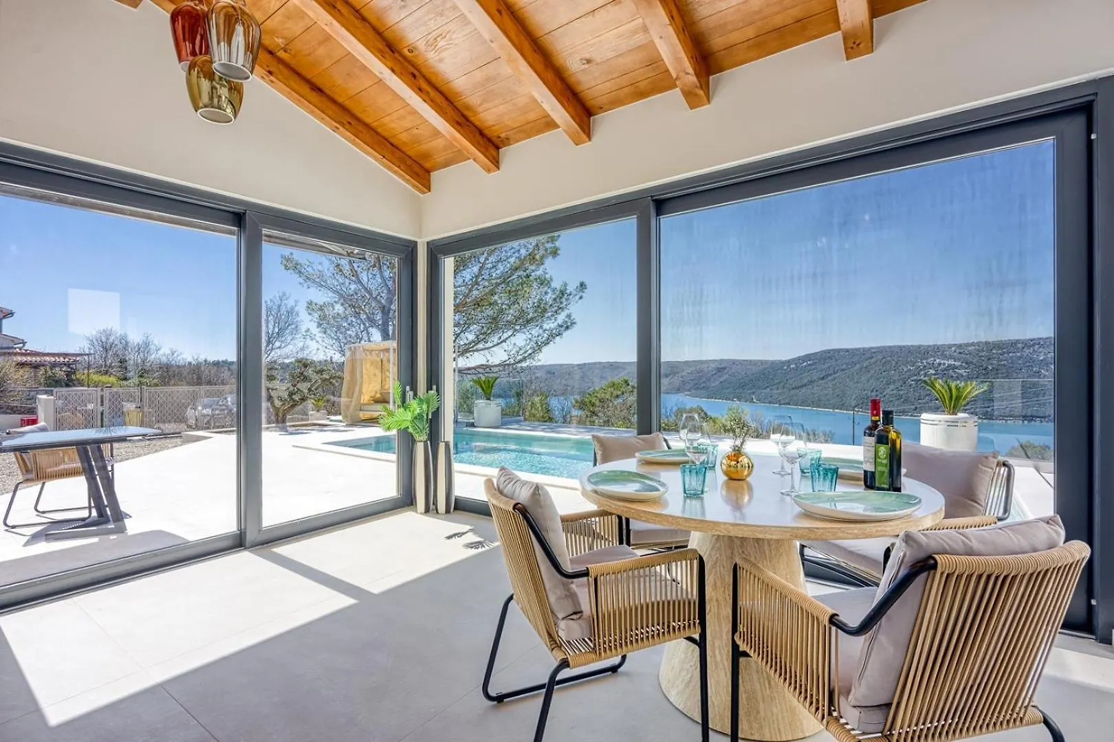 Villa Laguna Blu Trget