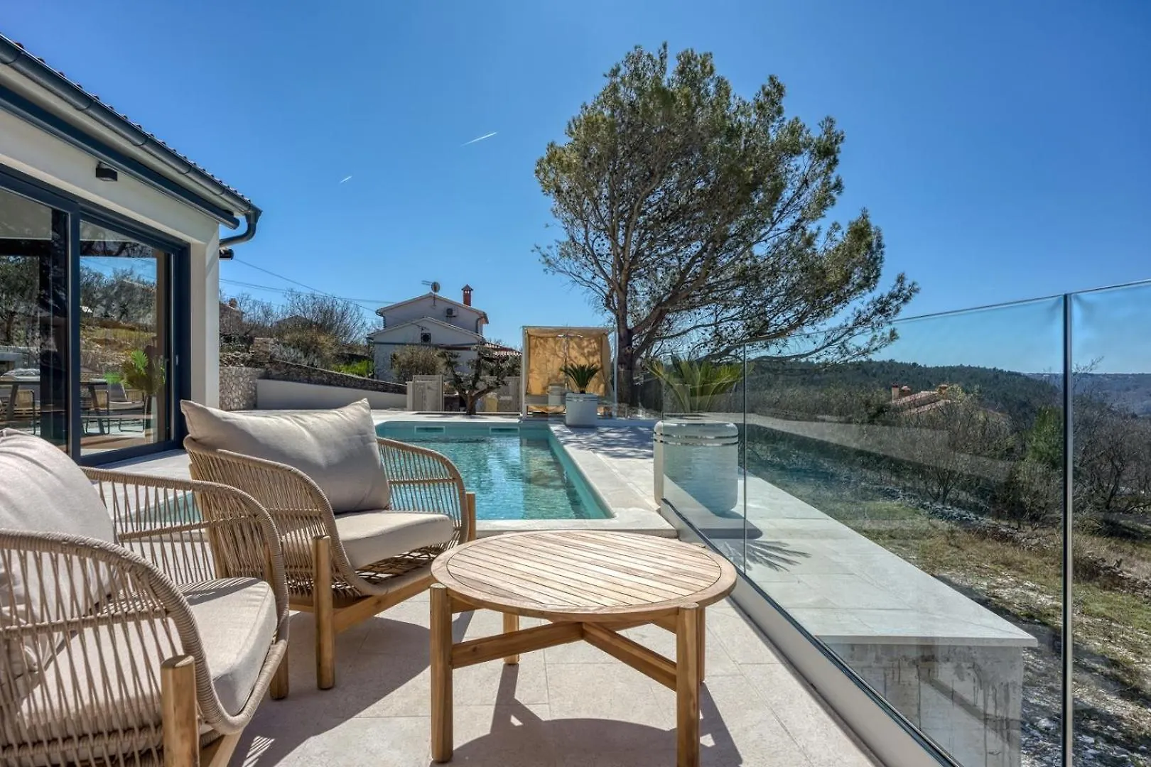 Villa Laguna Blu Trget